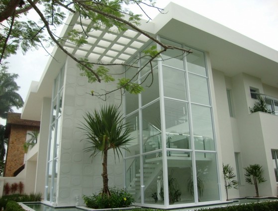 fachada de esquadria de alumínio curitiba portas de alumínio janelas de alumínio curitiba vidro blindex temperado curitiba